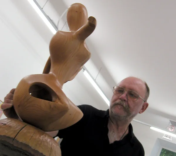 Johann KnoTEK with one of his sculptures